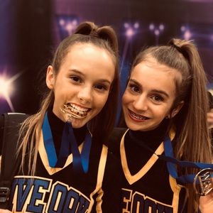 Meet your Posher, Addi